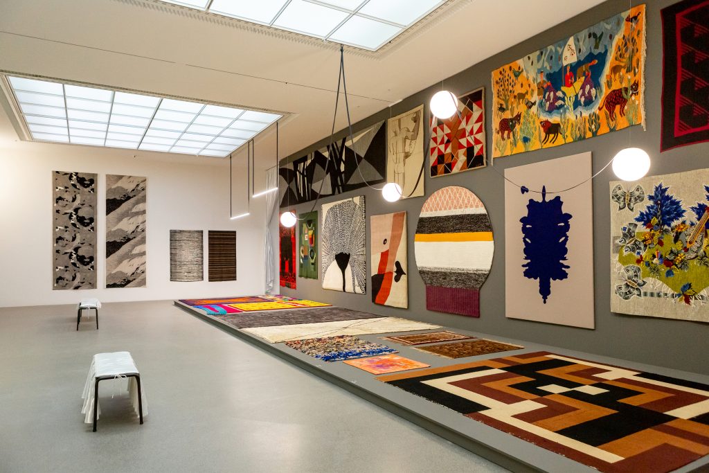 TEXTILE WORLDS - Pinakothek der Moderne